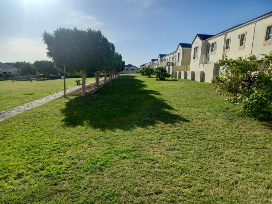 2 Bedroom Property for Sale in Fernwood Western Cape